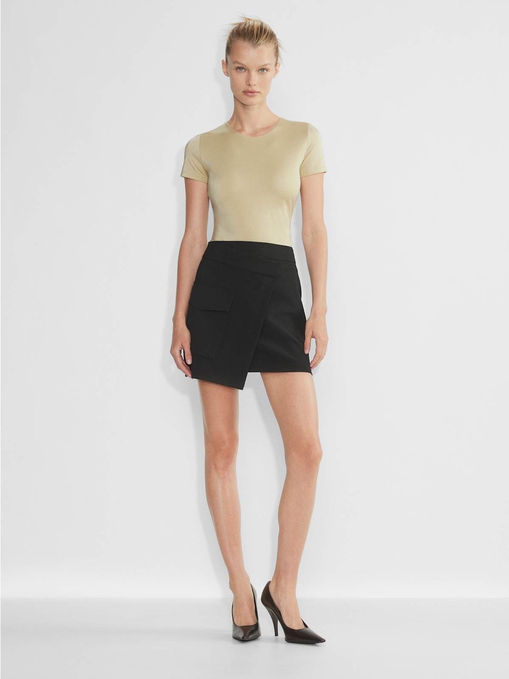 Aritzia Contour Metallic Crew T-Shirt - Gold - Large